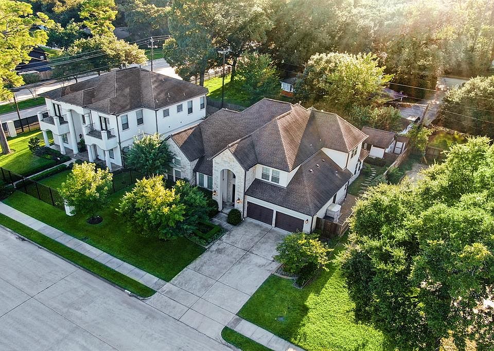 1st image of 1405 Pine Chase Dr