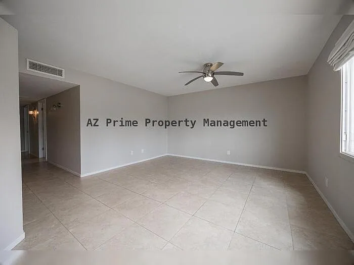 1218 E Carter Dr — Photo 6