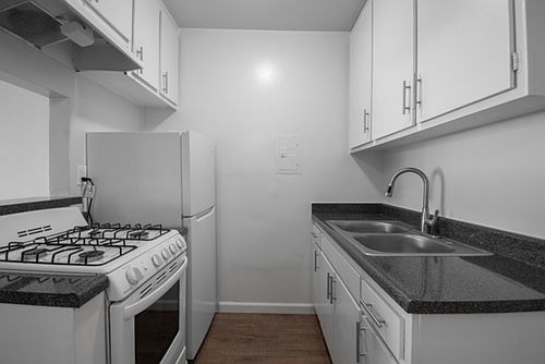 3rd image of 3747 S Sepulveda Blvd APT 23