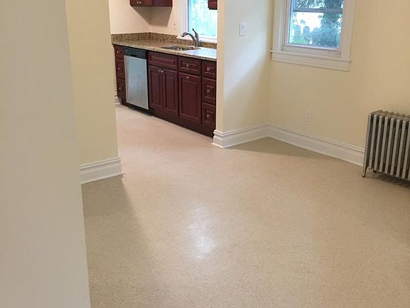 2nd image of 8 Parkway Ter APT 1