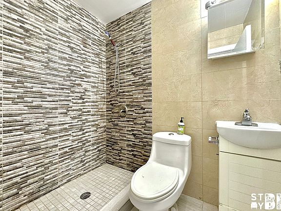5th image of 818 Prospect Pl #3A