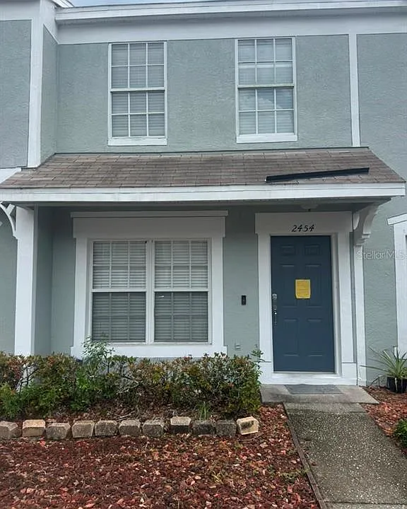 2454 Lake Woodberry Cir