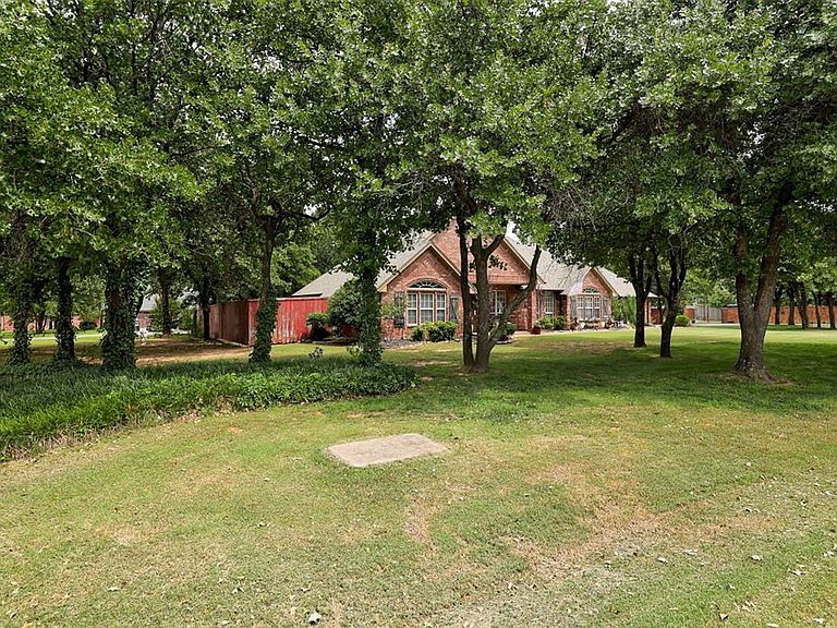 Listing photo 4