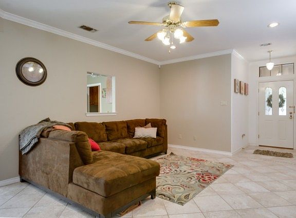 4th image of 1562 Eastridge Pkwy
