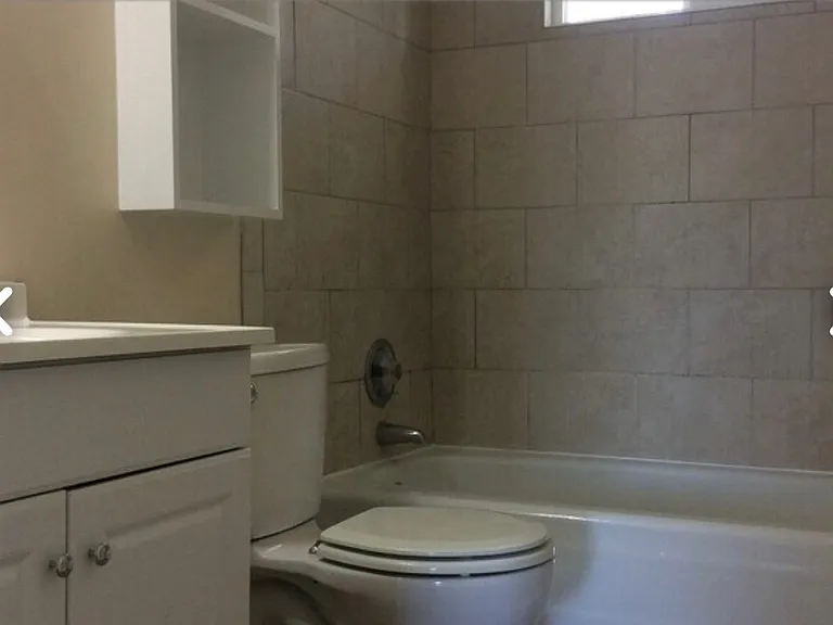 601 W Poplar St #2 — Photo 3