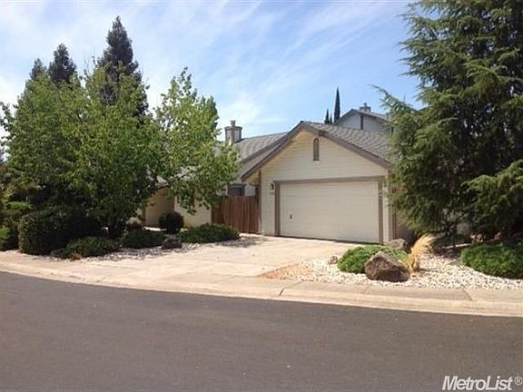 4th image of 1200 Saddle Ct