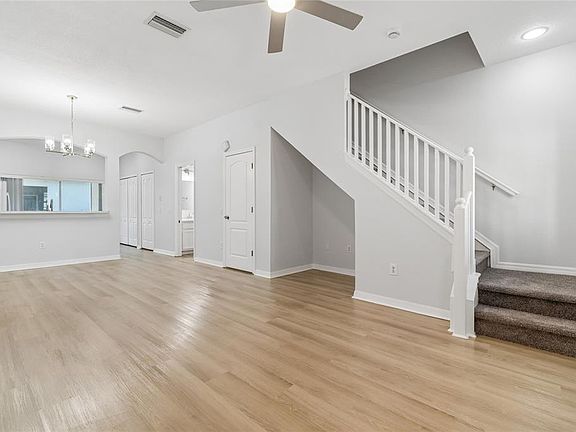 5th image of 6705 Lake Rochester Ln