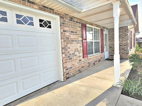 3rd image of 4114 Kingdom Ln