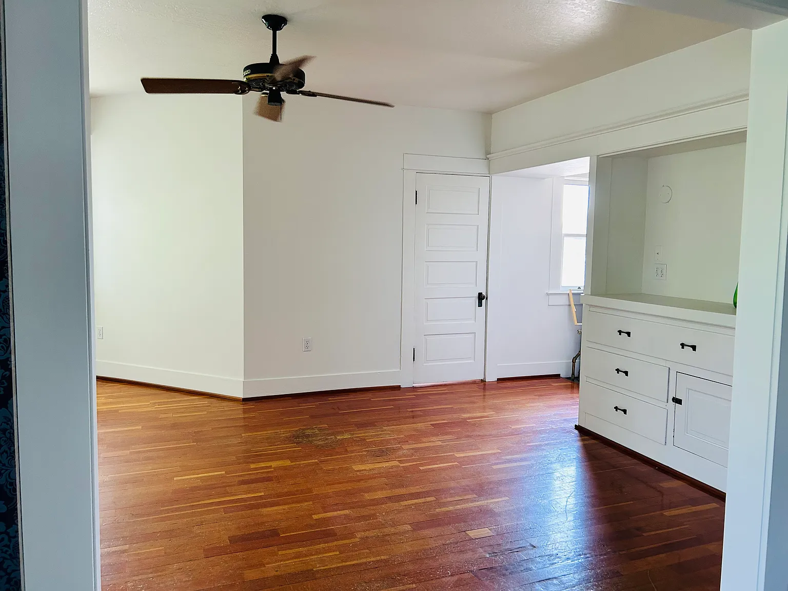 3 bed, 1.5 bath, 1400 sqft, $1,550 — Photo 4