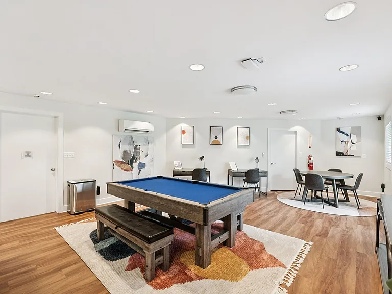 The Glen at Kensington — Photo 42