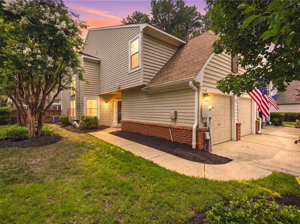 122 Brassie Dr, Yorktown, VA 23693