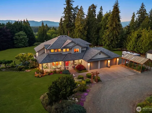 19011 32nd Avenue NW, Stanwood, WA 98292