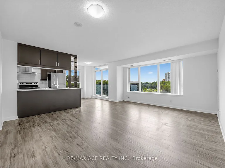 25 Town Centre Ct #808 — Photo 4