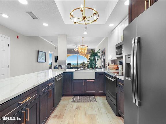 3rd image of 104 SURFVIEW Drive #1205