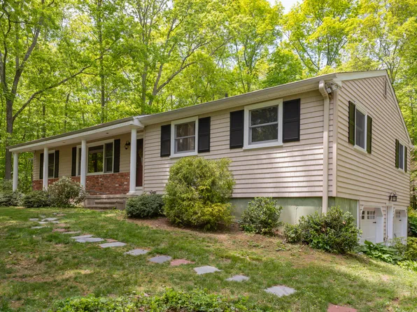 15 Godman Road, Madison, CT 06443