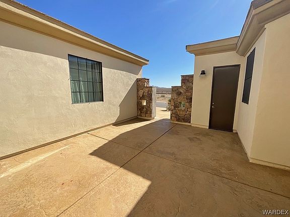 3rd image of 3119 Esmerelda Drive