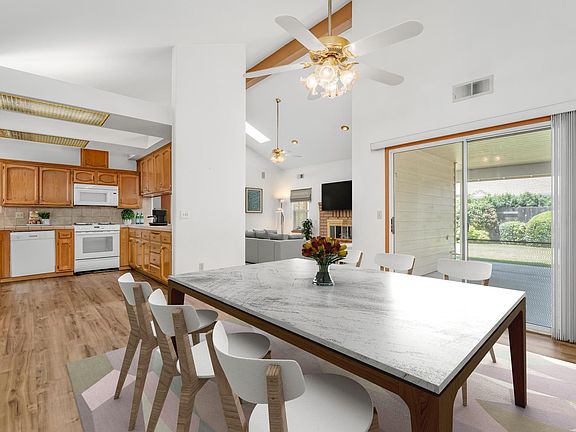 4th image of 4328 W Mission Court