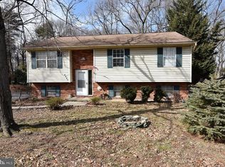 7840 Elizabeth Rd, Pasadena, MD 21122