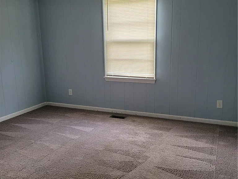 5103 Cypress Rd — Photo 2