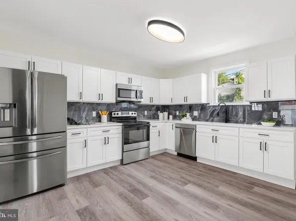 2808 Illinois Ave, Baltimore, MD 21227