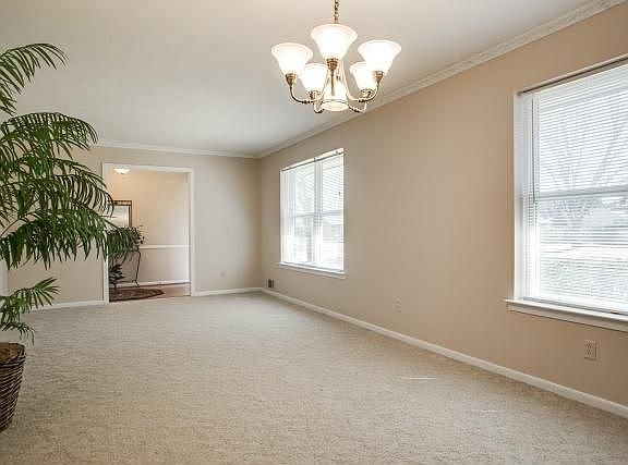 5th image of 1601 Lexington Dr