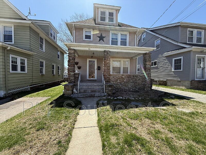 1st image of 86 School St