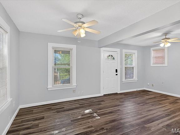 5th image of 5827 W Park Ave