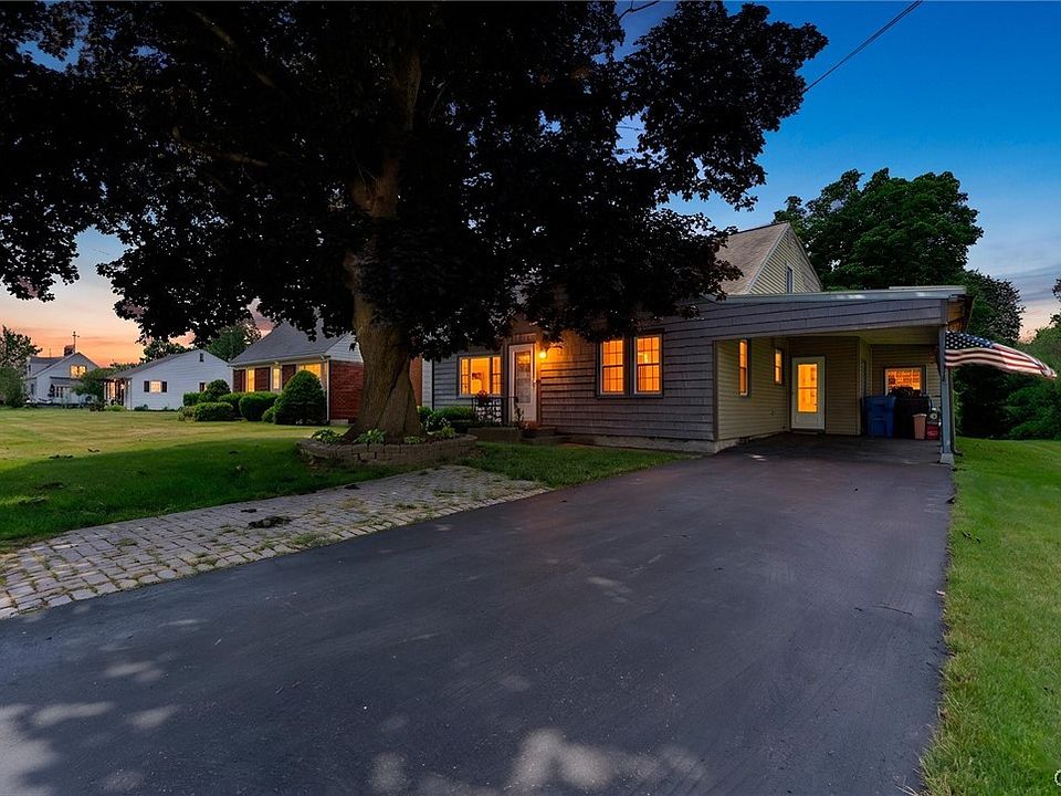 1st image of 8 Glyndon Ave