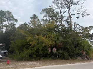 199 14th St, Apalachicola, FL 32320