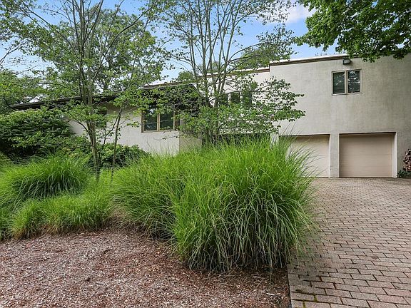5th image of 3900 Ponchartrain Dr