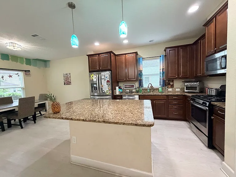 261 Brookline Trl — Photo 6