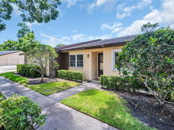 860 Maclaren Dr N APT A, Palm Harbor, FL 34684
