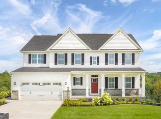 392 Flying Eagle Dr, Commerce, GA 30529