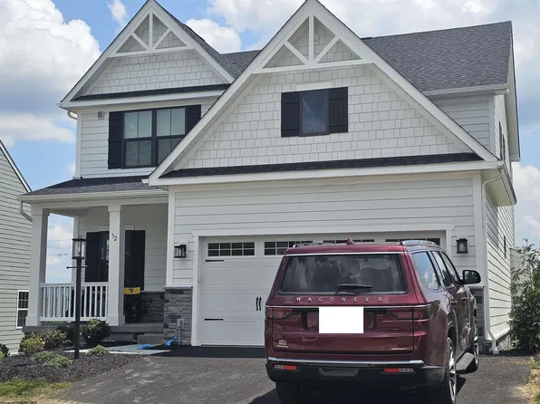 52 Tuscan Dr, Morgantown, WV 26508