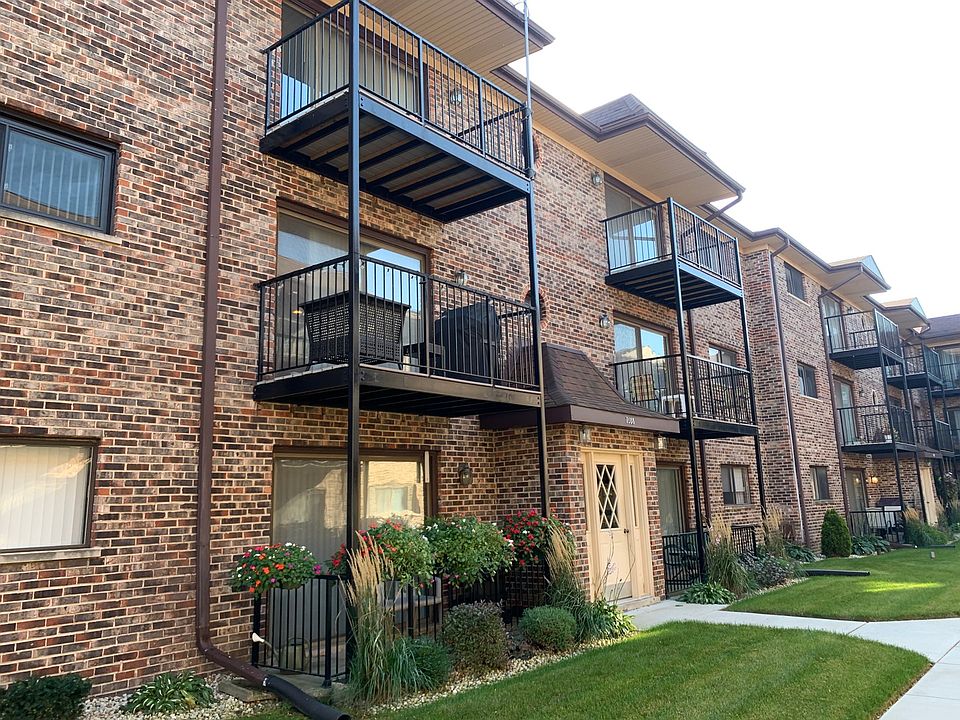 1st image of 7608 W Lawrence Ave Unit 3A