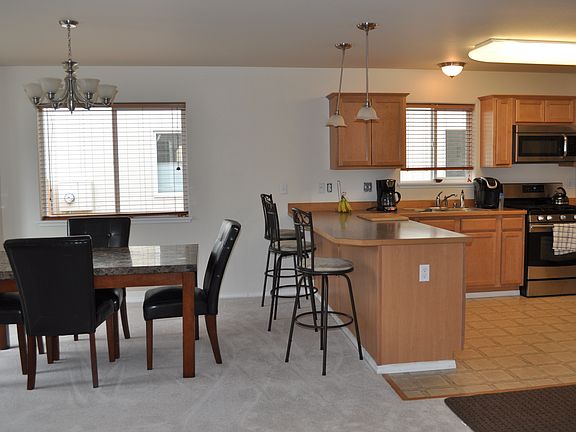 Kitchen/dining