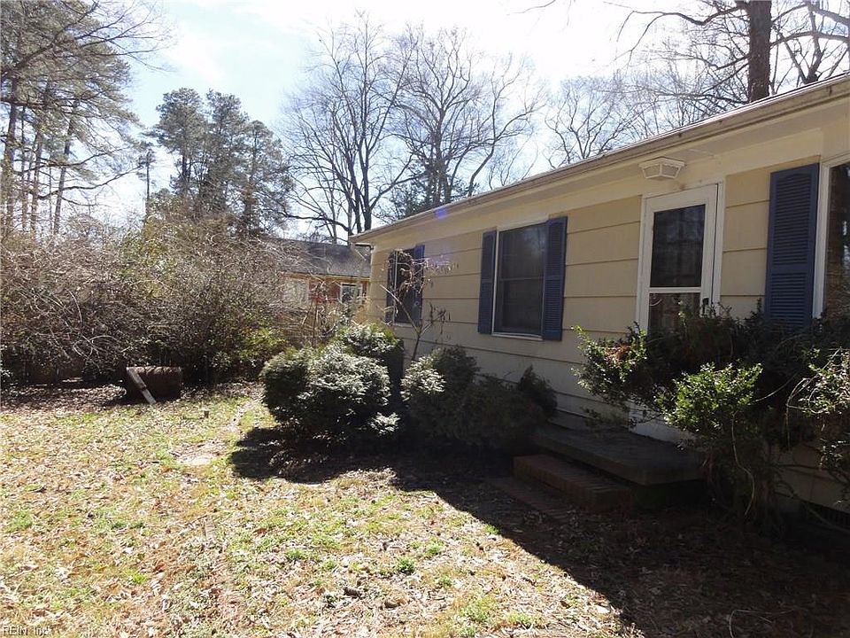 1st image of 216 Pine Grove Rd