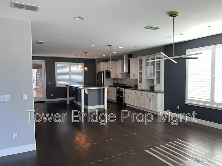 315 Creamery Ln — Photo 5