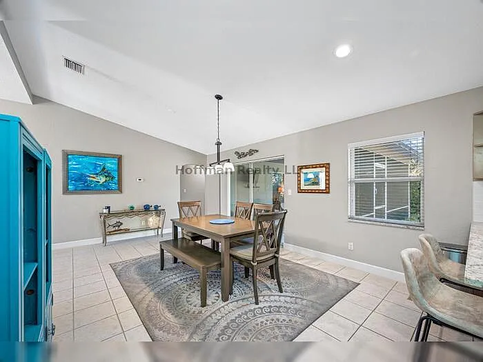 1632 Windsor Pl — Photo 17