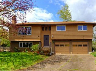 18777 Blue Ridge Dr, Oregon City, OR 97045