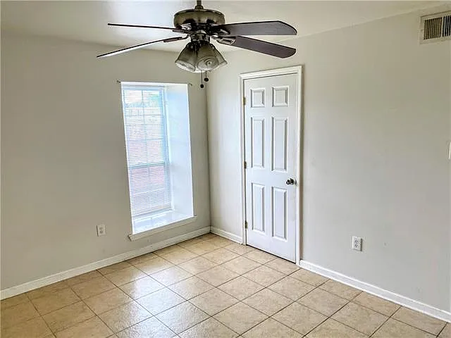 5569 Jordan Dr #B — Photo 7
