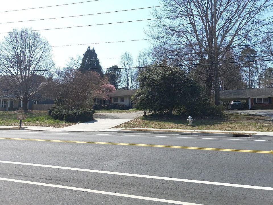 2nd image of 5044 Tilly Mill Rd