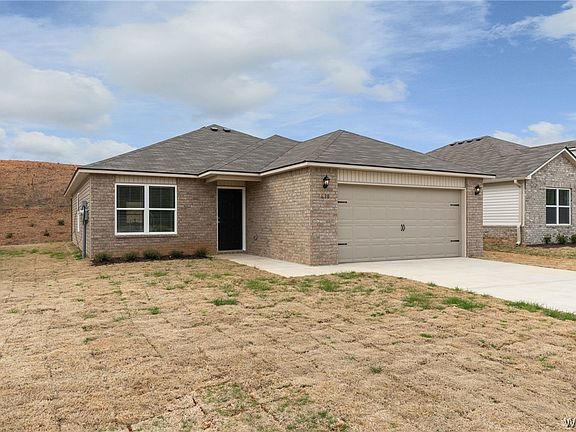 3rd image of 14362 Belllfower Ln
