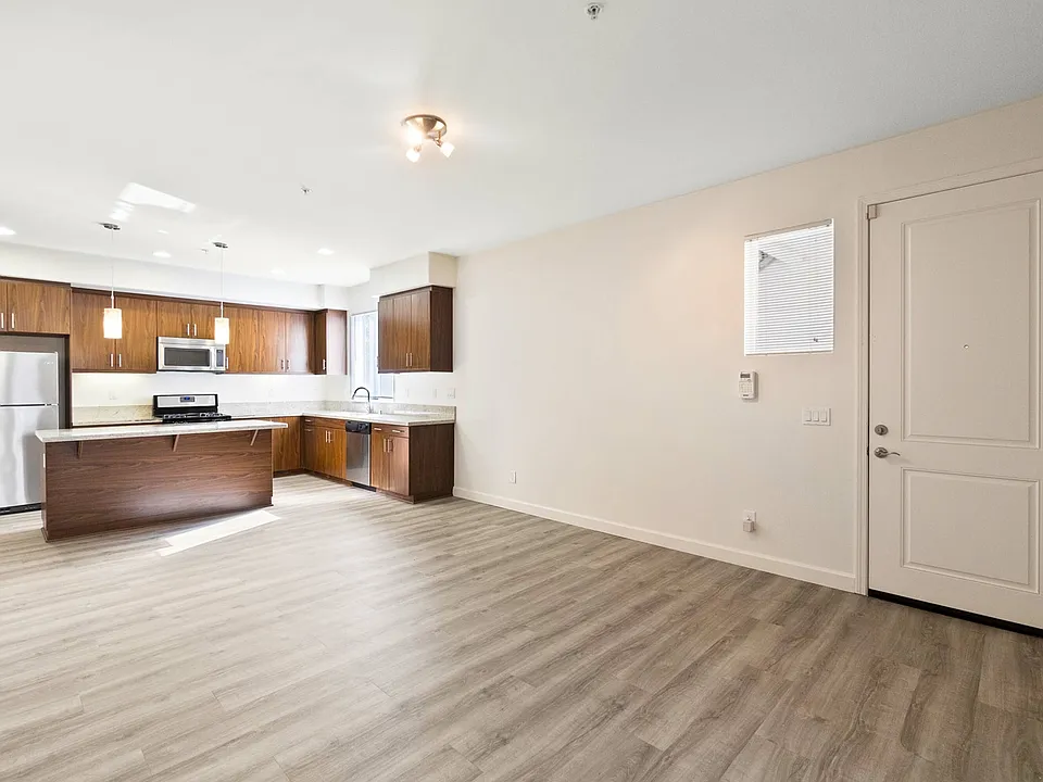 LuxLiv Apartments