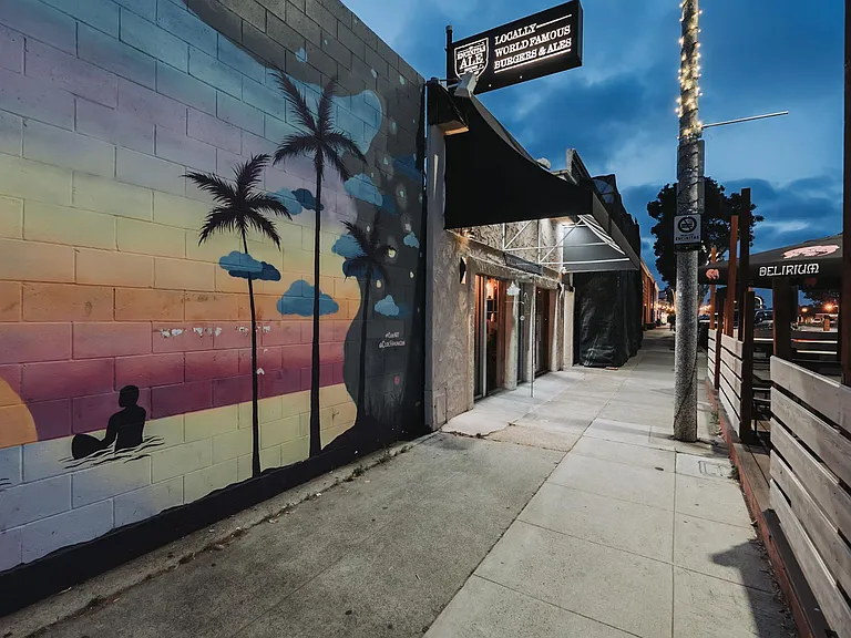 Triton Encinitas — Photo 37