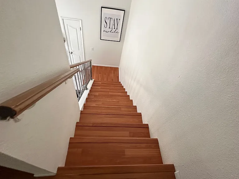 602 N May St #7 — Photo 9
