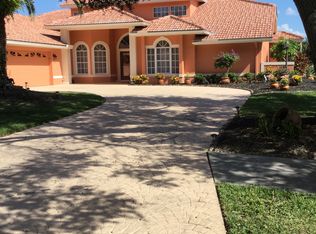 8938 Wild Dunes Dr, Sarasota, FL 34241