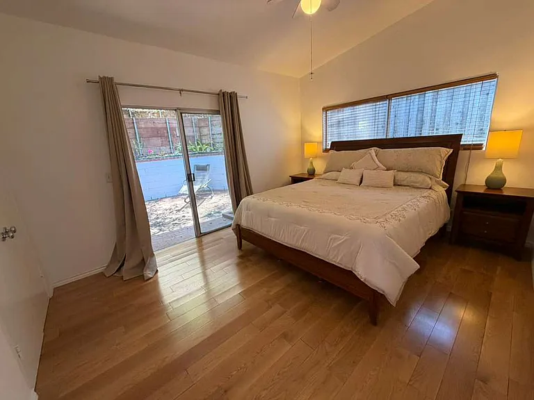 8572 Wonderland Ave — Photo 5