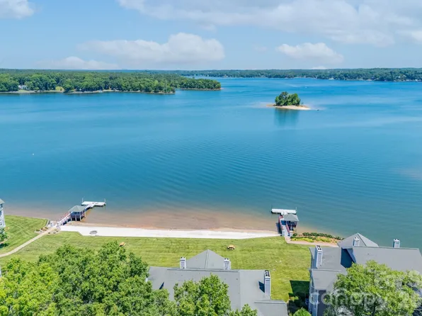 703 Lake Club Dr, Rock Hill, SC 29732