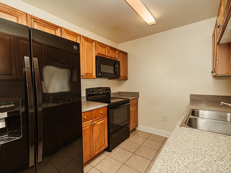 748 Majestic Dr — Photo 11